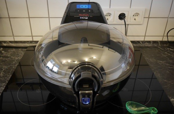 Im Test: Heißluft-Fritteuse Tefal ActiFry Smart XL mit Bluetooth - Produktbild
