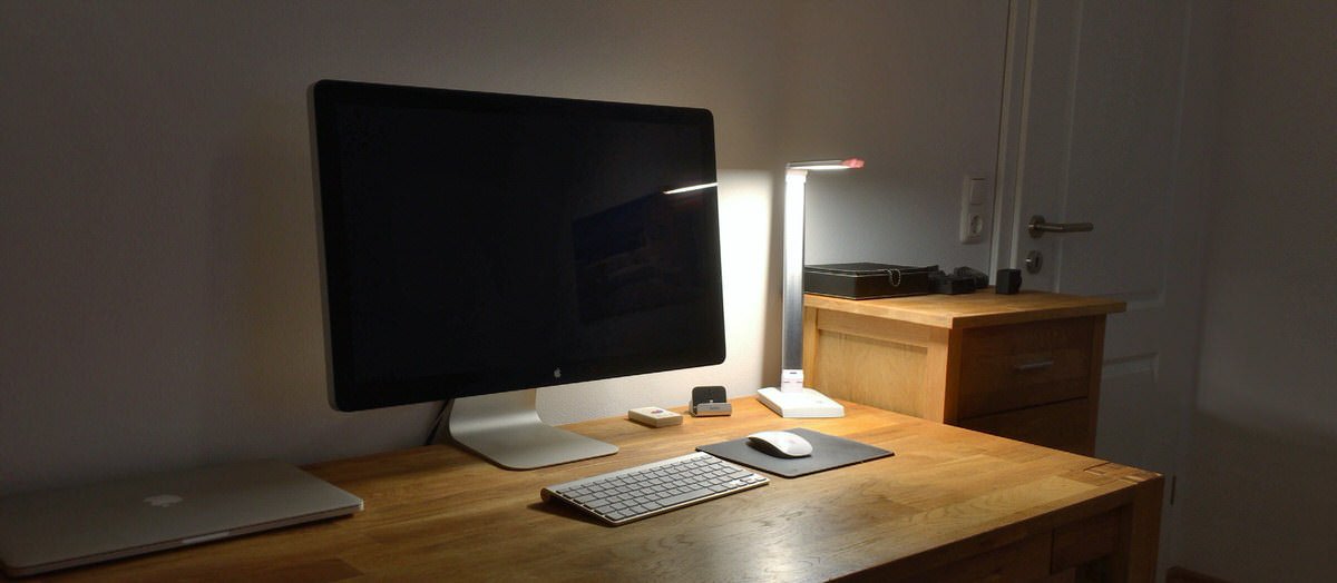 Dimmbare LED Schreibtischlampe mit 4 angenehmen Lichtfarben - Albrillo Schreibtischlampe1 1