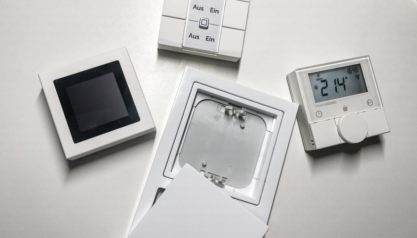 Homematic: Adapter für HM 55 mm Wandthermostate auf Busch Jäger Schalterprogramm - Homematic 55 Rahmen Adapter