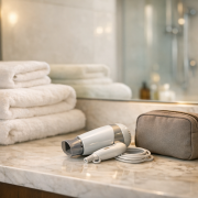 Die-besten-Reisehaartrockner-im-Test-kompakt-kraftvoll-reisefreundlich